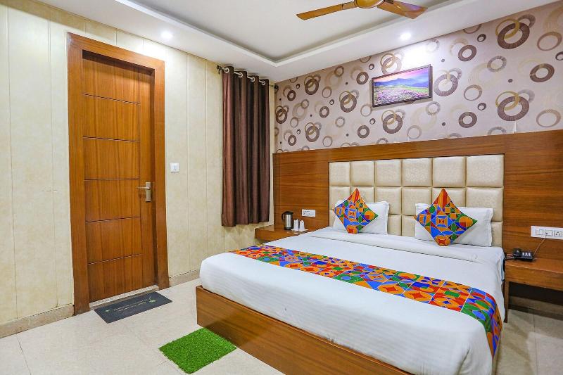 Fabhotel Frolic image