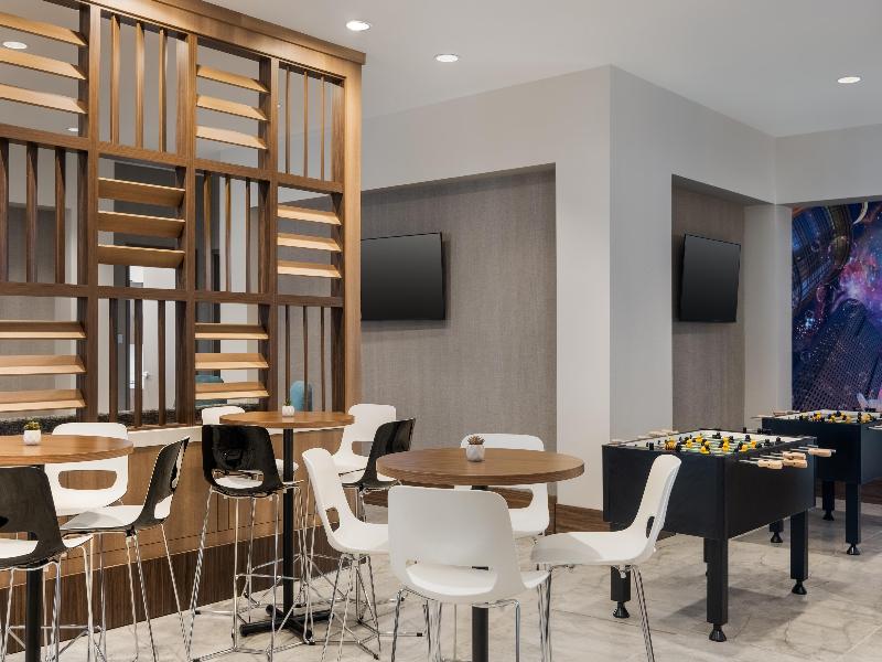 Home2 Suites by Hilton Houston Downtown Convention image