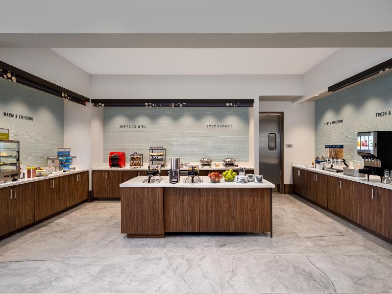 Home2 Suites by Hilton Houston Downtown Convention image