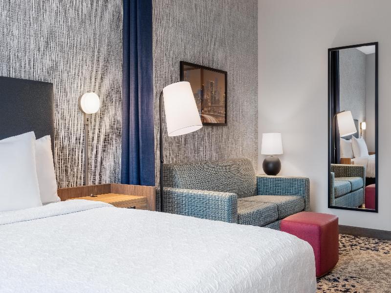 Home2 Suites by Hilton Houston Downtown Convention image