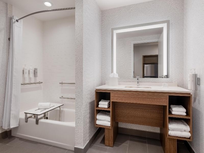 Home2 Suites by Hilton Houston Downtown Convention image