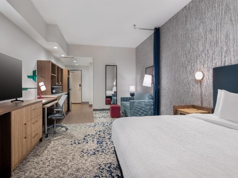 Home2 Suites by Hilton Houston Downtown Convention image