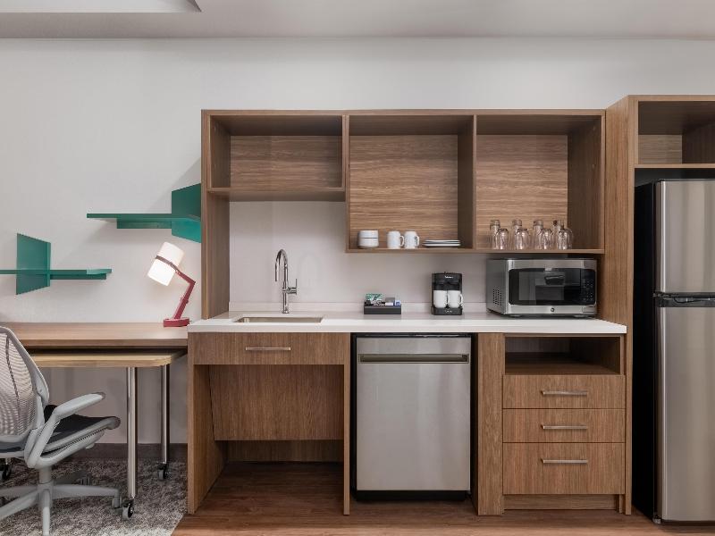 Home2 Suites by Hilton Houston Downtown Convention image