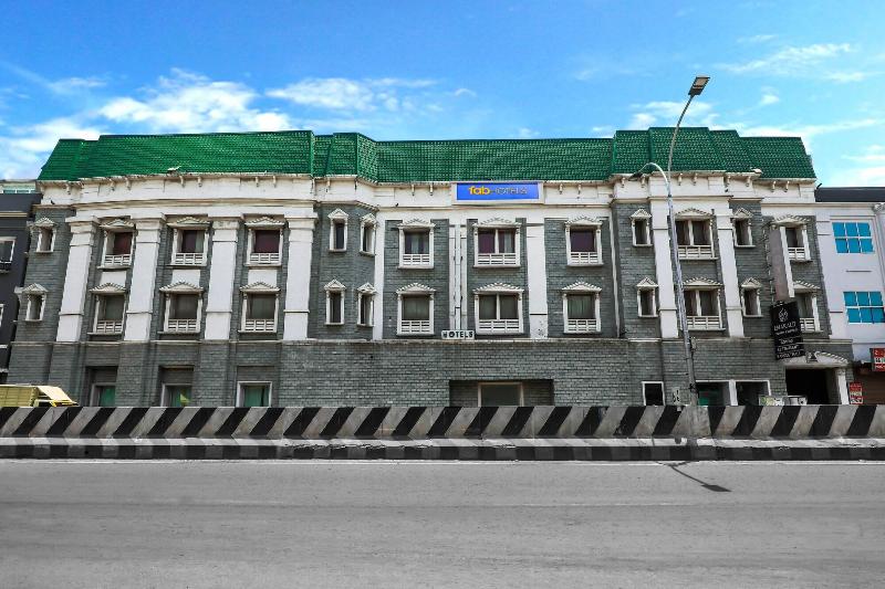 Fabhotel Welcare Emerald