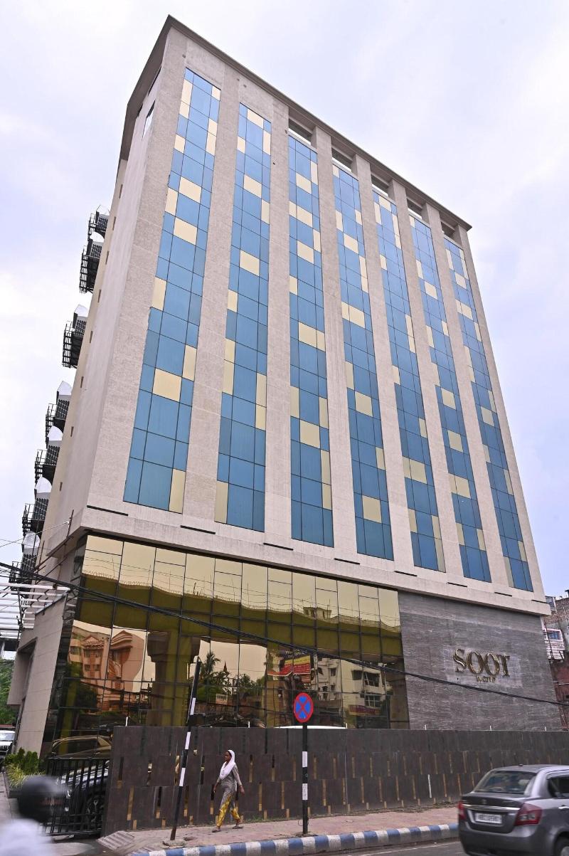 Hotel Soot — general view