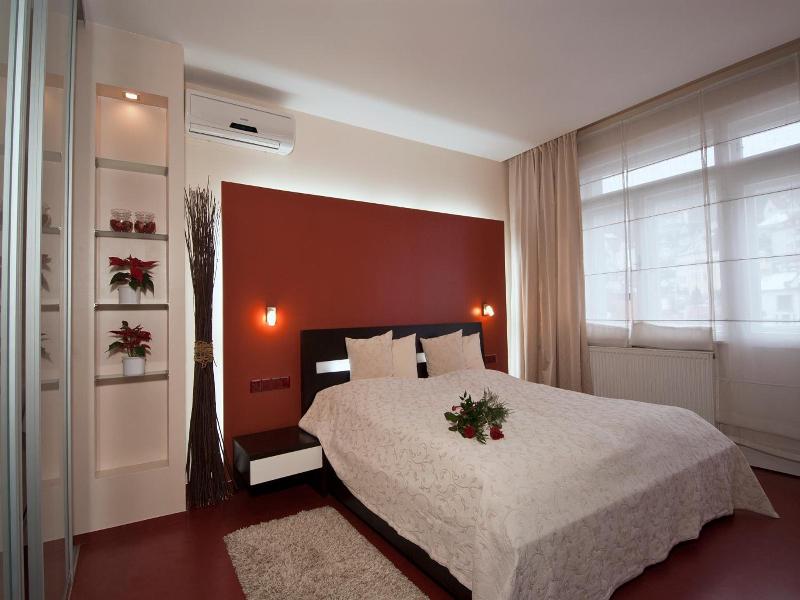 Hotel Krystal image
