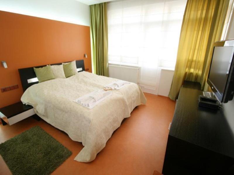Hotel Krystal image