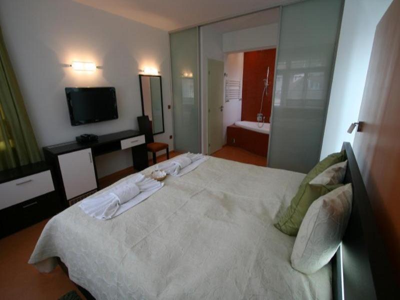 Hotel Krystal image