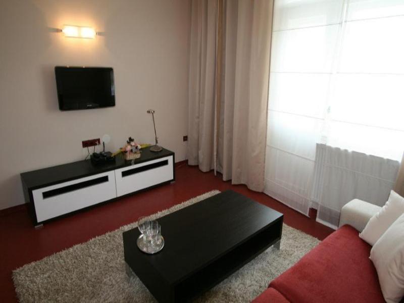 Hotel Krystal image