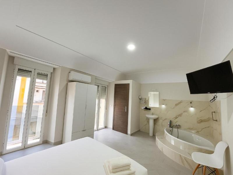 Hostal Pompeya image
