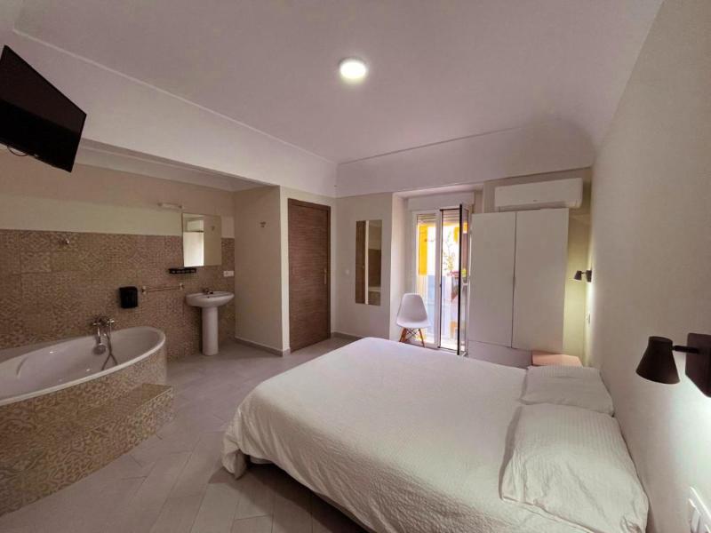 Hostal Pompeya image
