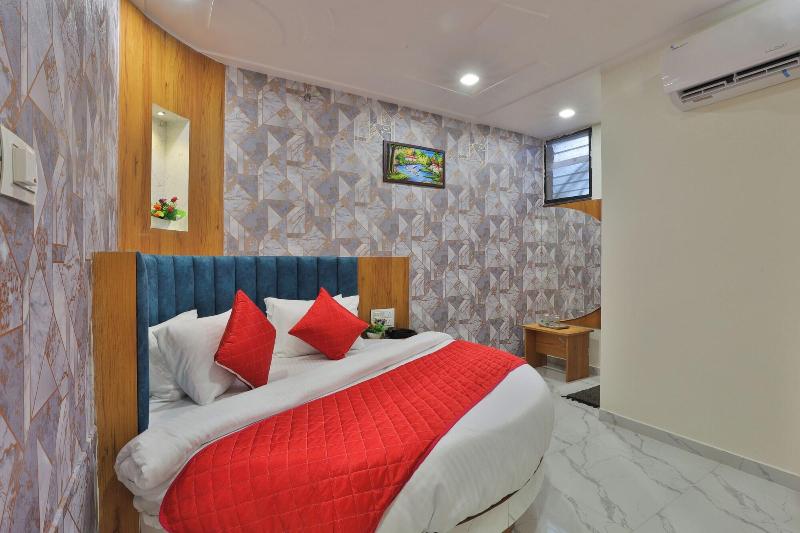 Hotel Viva Inn image