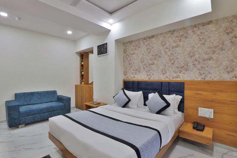 Hotel Viva Inn image