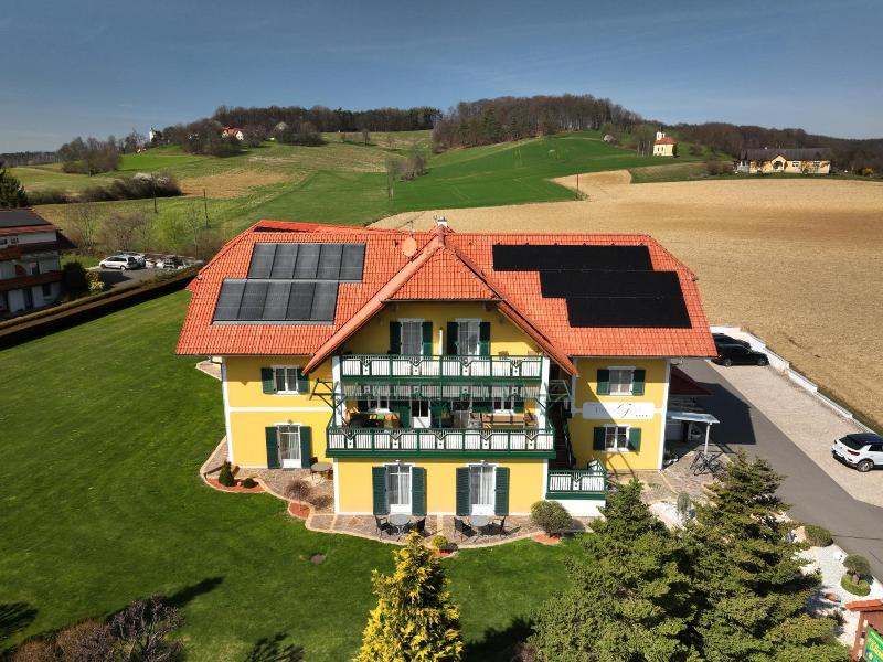 Hotel Garni Thermenglv Ck image
