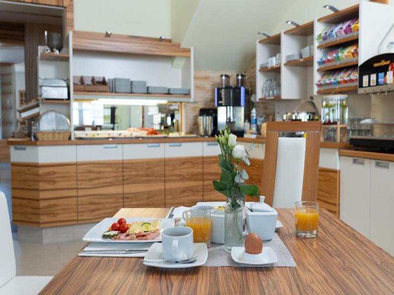 Hotel Garni Thermenglv Ck image