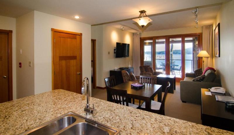 Galiano Oceanfront Inn Spa image