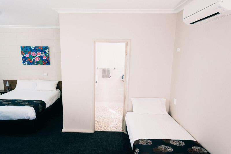 Motel Poinsettia image