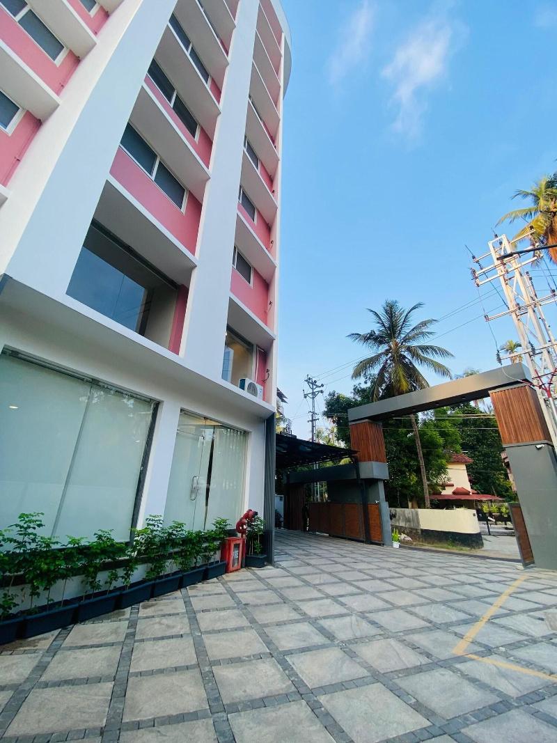 The Habitat Suites image