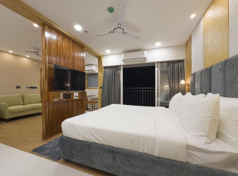 The Habitat Suites image