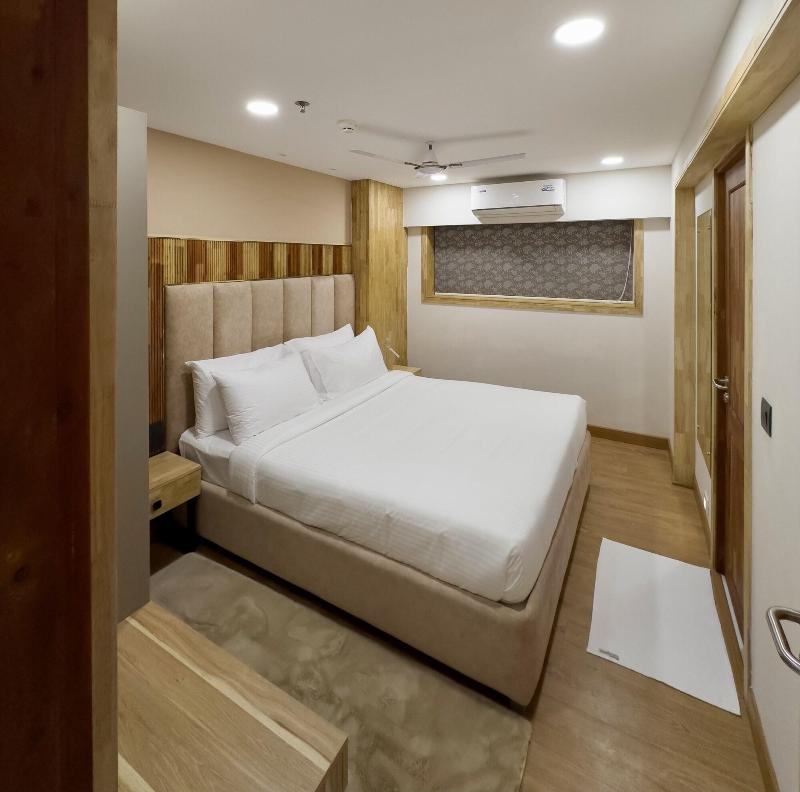 The Habitat Suites image