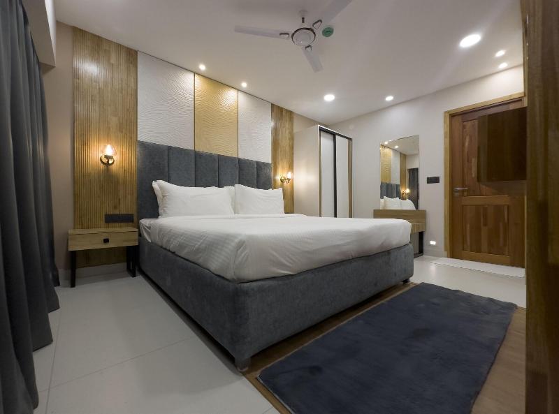 The Habitat Suites image