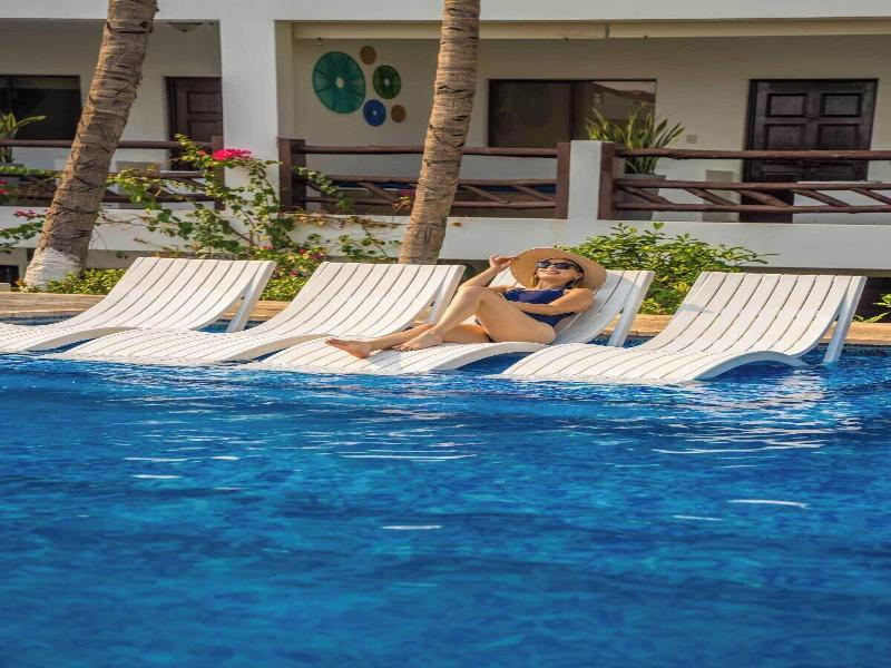 Hotel Los Farallones image