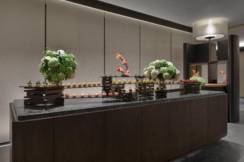HUALUXE Shenzhen Bao'an