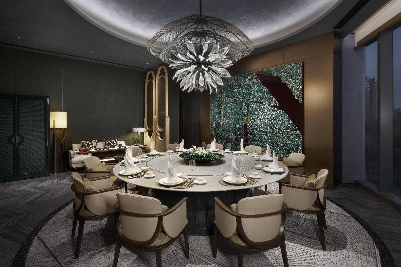 HUALUXE Shenzhen Bao'an