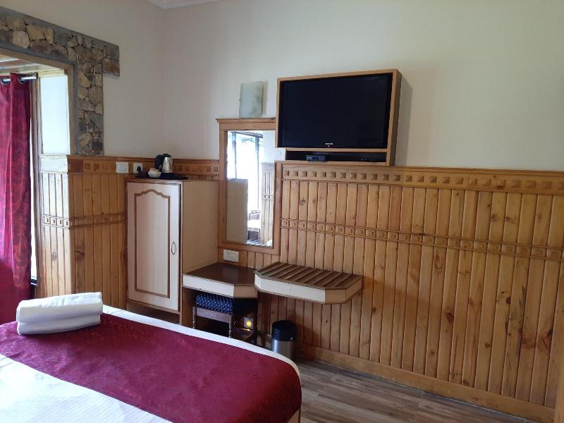 Pine Borough Inn image