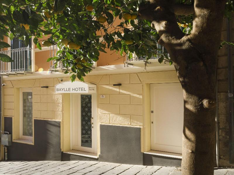 Hotel Baylle image