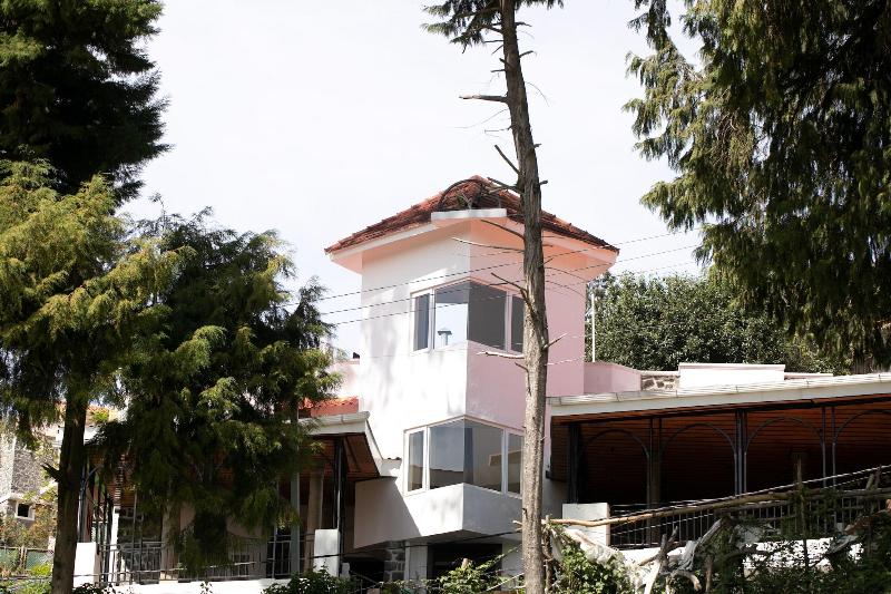 Akkandi Veedu