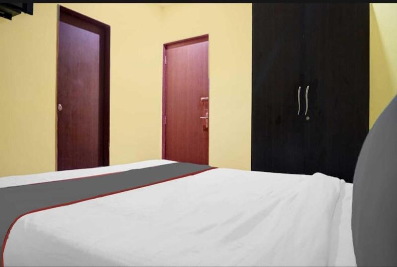 Hotel Carnival image