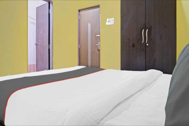 Hotel Carnival image