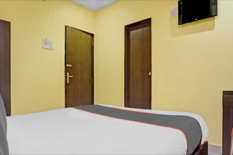 Hotel Carnival image