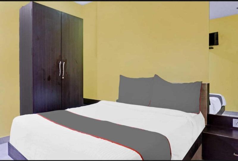 Hotel Carnival image