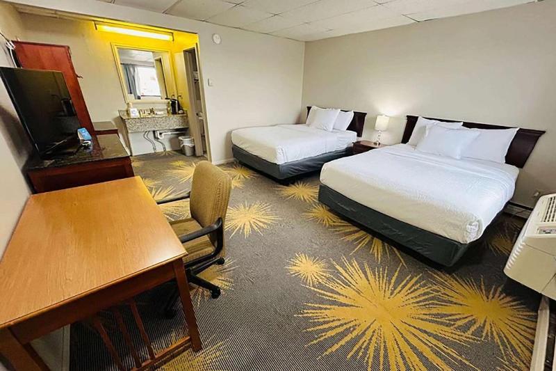 Days Inn by Wyndham Wheatland image