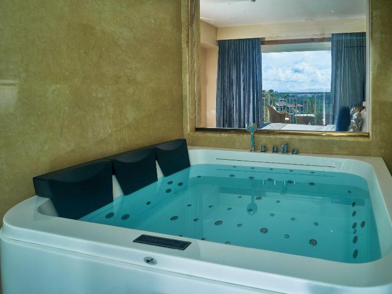 Vibe Munnar Resort & Spa image