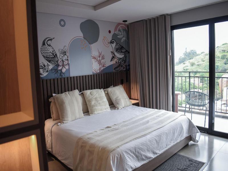 Hotel Living 35 Suites image