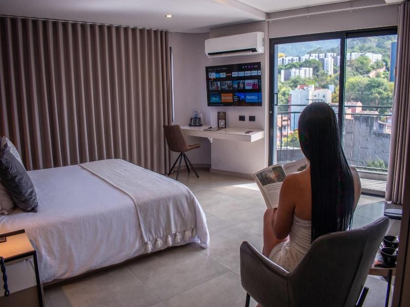 Hotel Living 35 Suites image