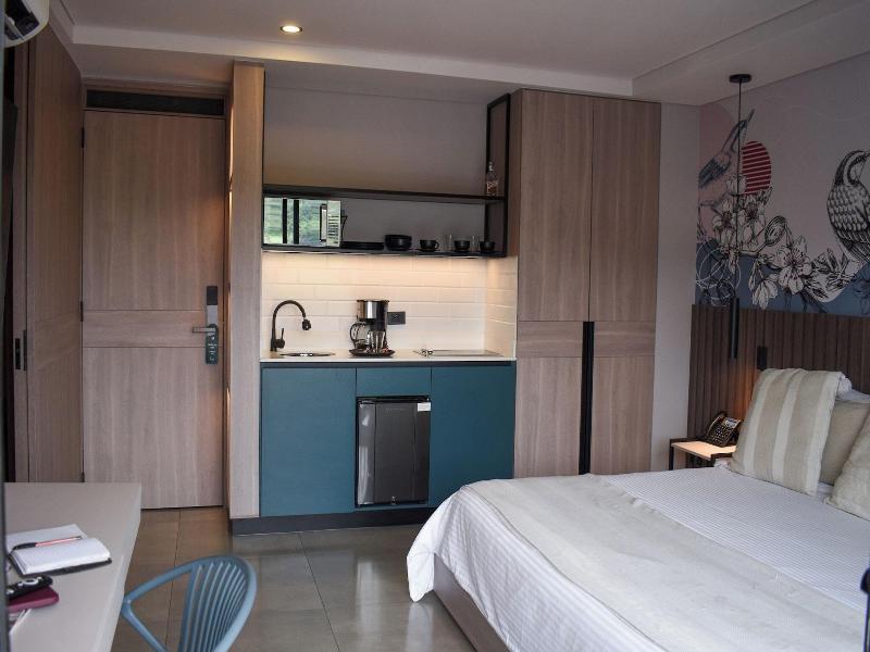 Hotel Living 35 Suites image