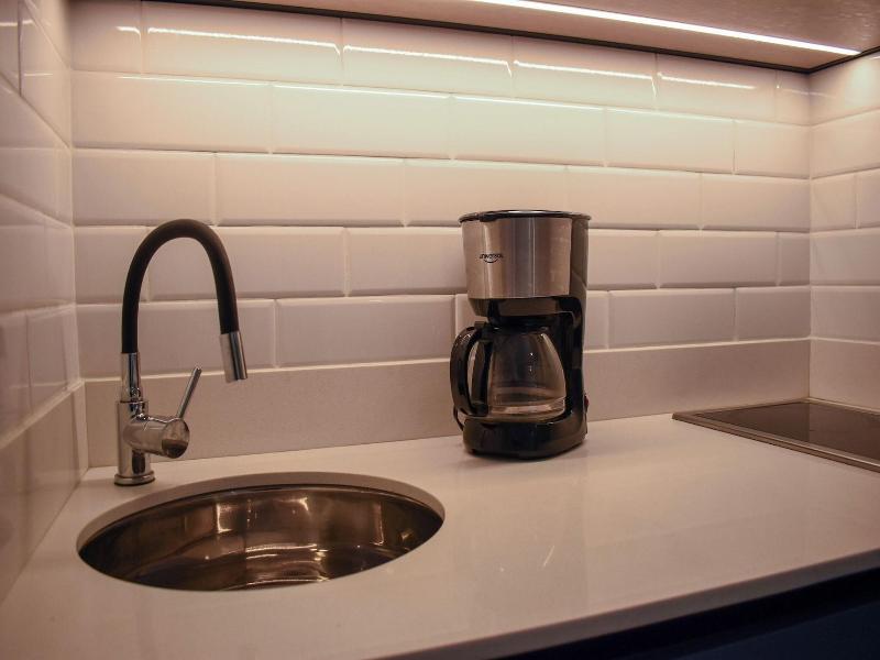 Hotel Living 35 Suites image