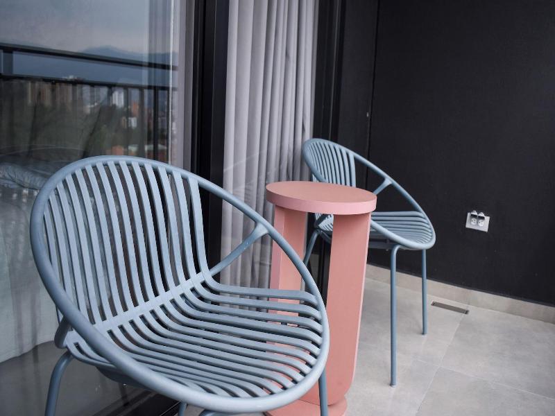 Hotel Living 35 Suites image
