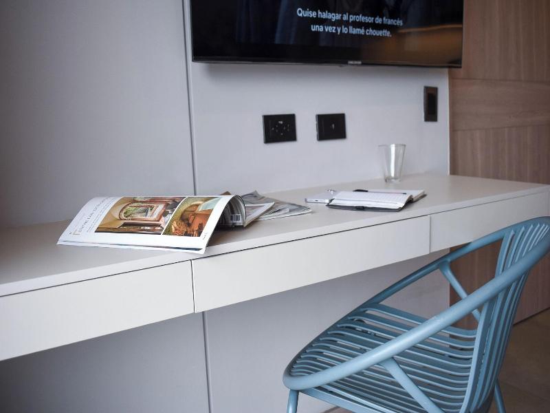 Hotel Living 35 Suites image