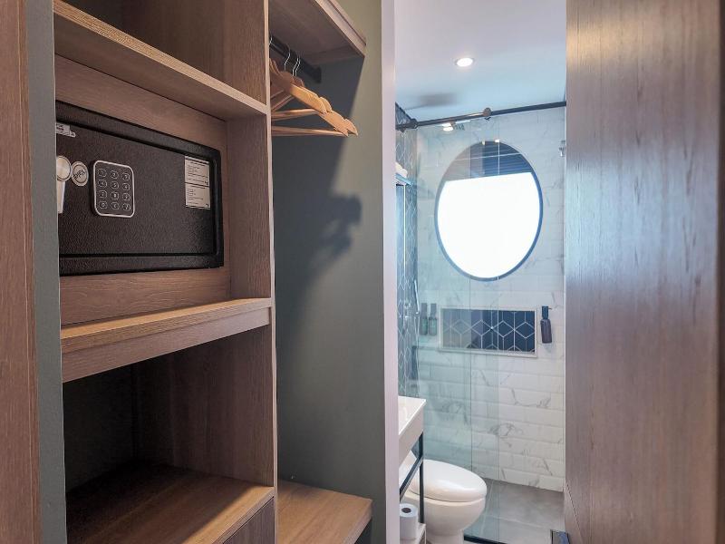 Hotel Living 35 Suites image