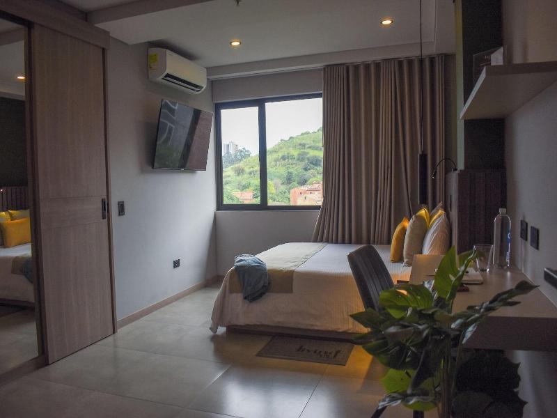 Hotel Living 35 Suites image
