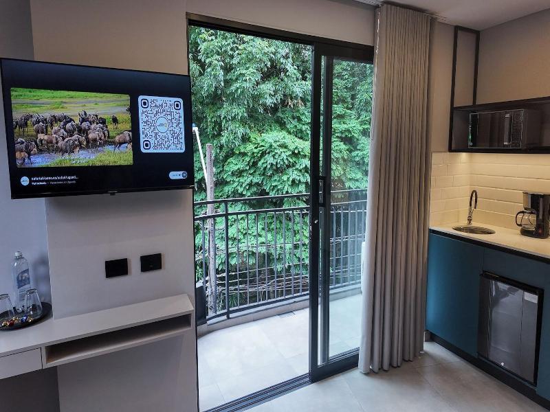 Hotel Living 35 Suites image