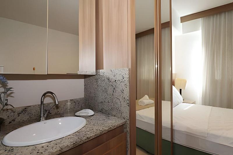 Hotel Saint Moritz - Ozped Flats image