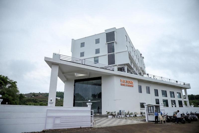 Pg Sons Hotel And Resort 3