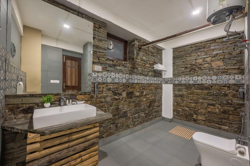 Hotel Wood Winds - A Best Valley View Hotel image