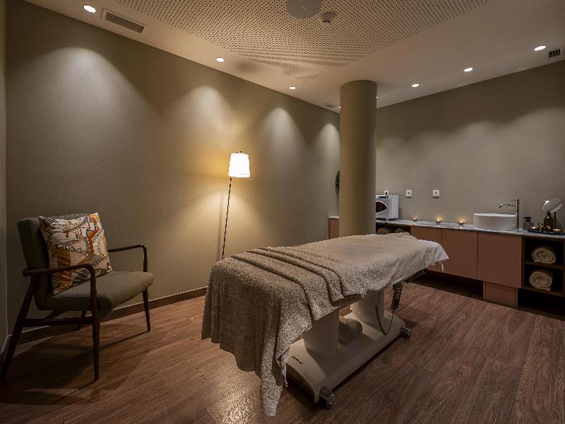 Cenica Porto Hotel, Curio Collection By Hilton image